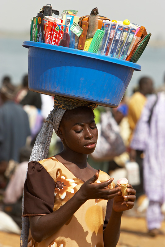 13   Girl with icecream   Segou